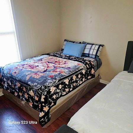 Divine Villa & Resorts Guest House - 283 Lehigh Ave Newark Buitenkant foto