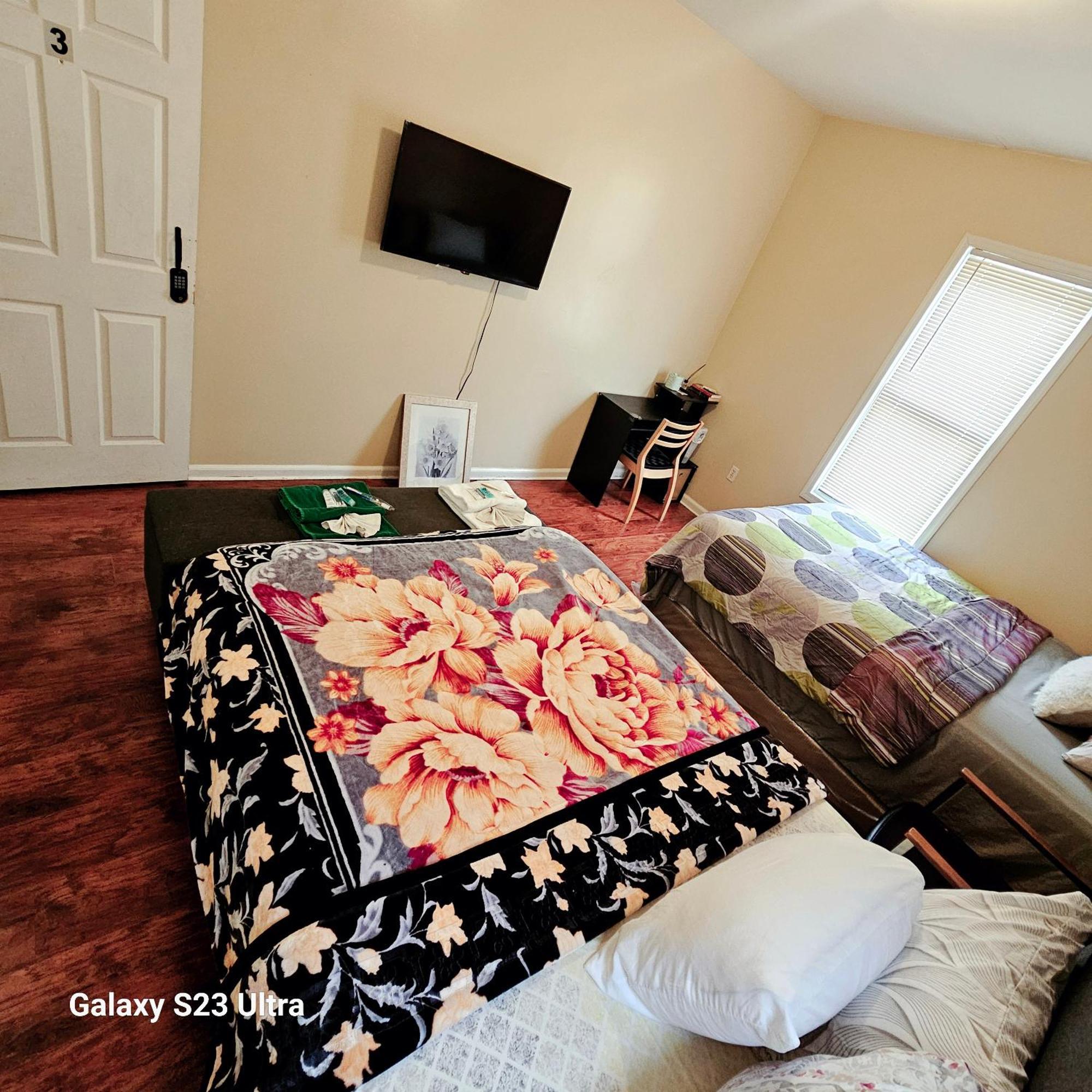 Divine Villa & Resorts Guest House - 283 Lehigh Ave Newark Kamer foto